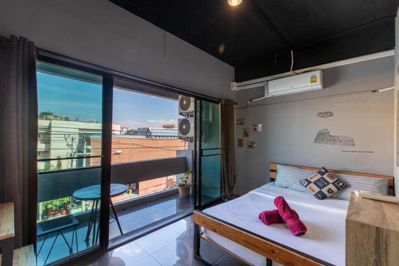 La Belle Nuit House Hostel Csiangmaj Kültér fotó
